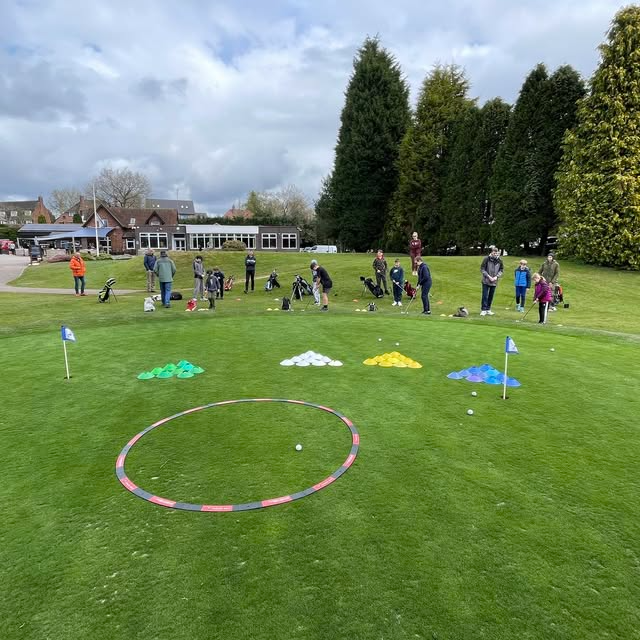 Junior golfers at Trentham Park Golf Club